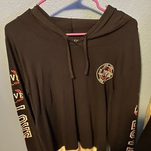 Long sleeve on fire women's top